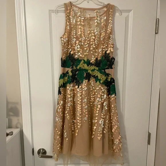 eva franco embroidered dress Floral Embroidered Mesh Midi Dress main image 1